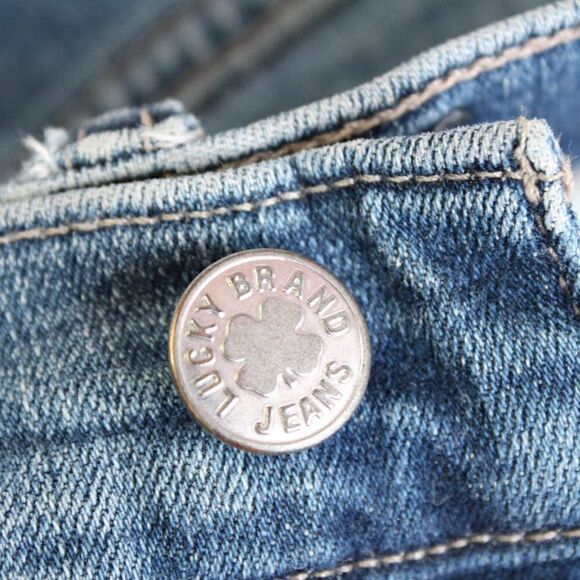 LUCKY BRAND Brooke Straight Jeans in Mid Wash Size 6 - Picture 7 of 10